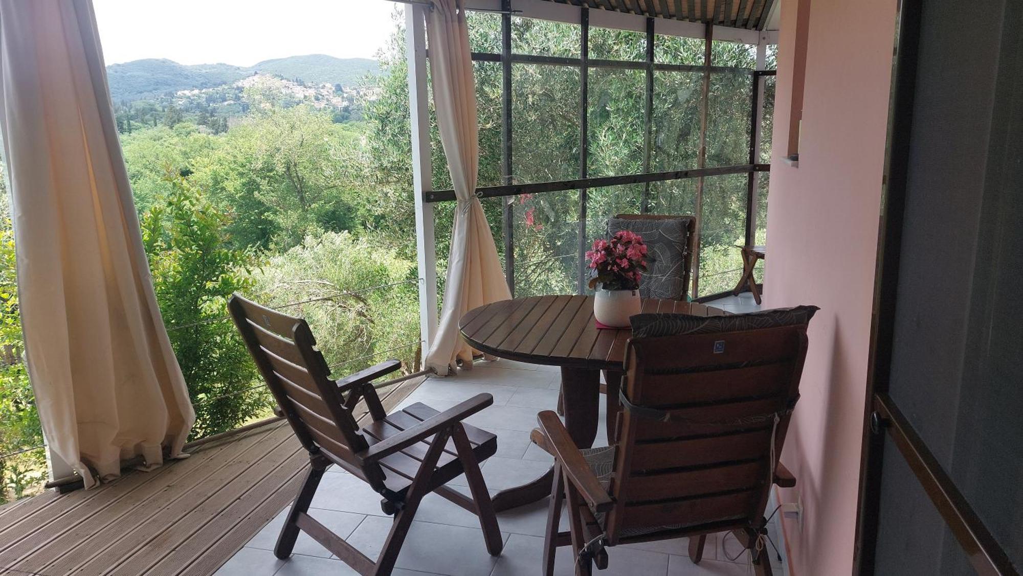 Holiday Home Matthaeus Am Corfutrail, Ferienoase Im Olivenhain 3 Km Zum Meer Janádesz Szoba fotó